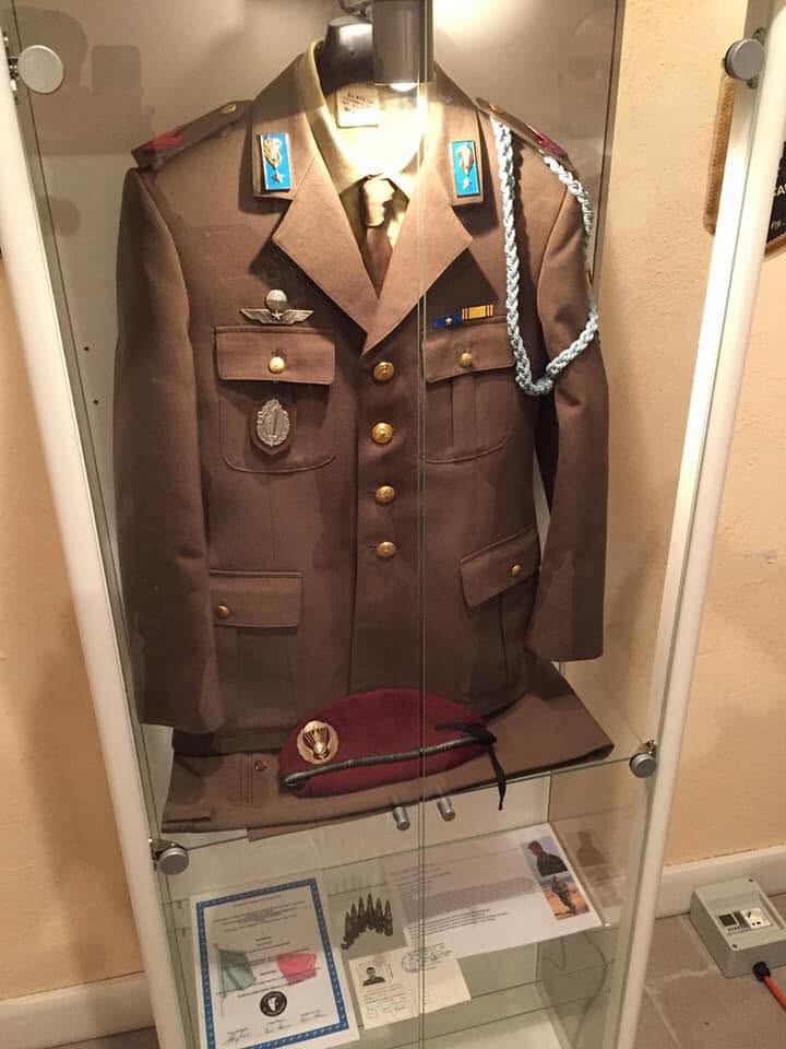 Uniforme e memorie di Pasquale Baccaro conservate nella teca